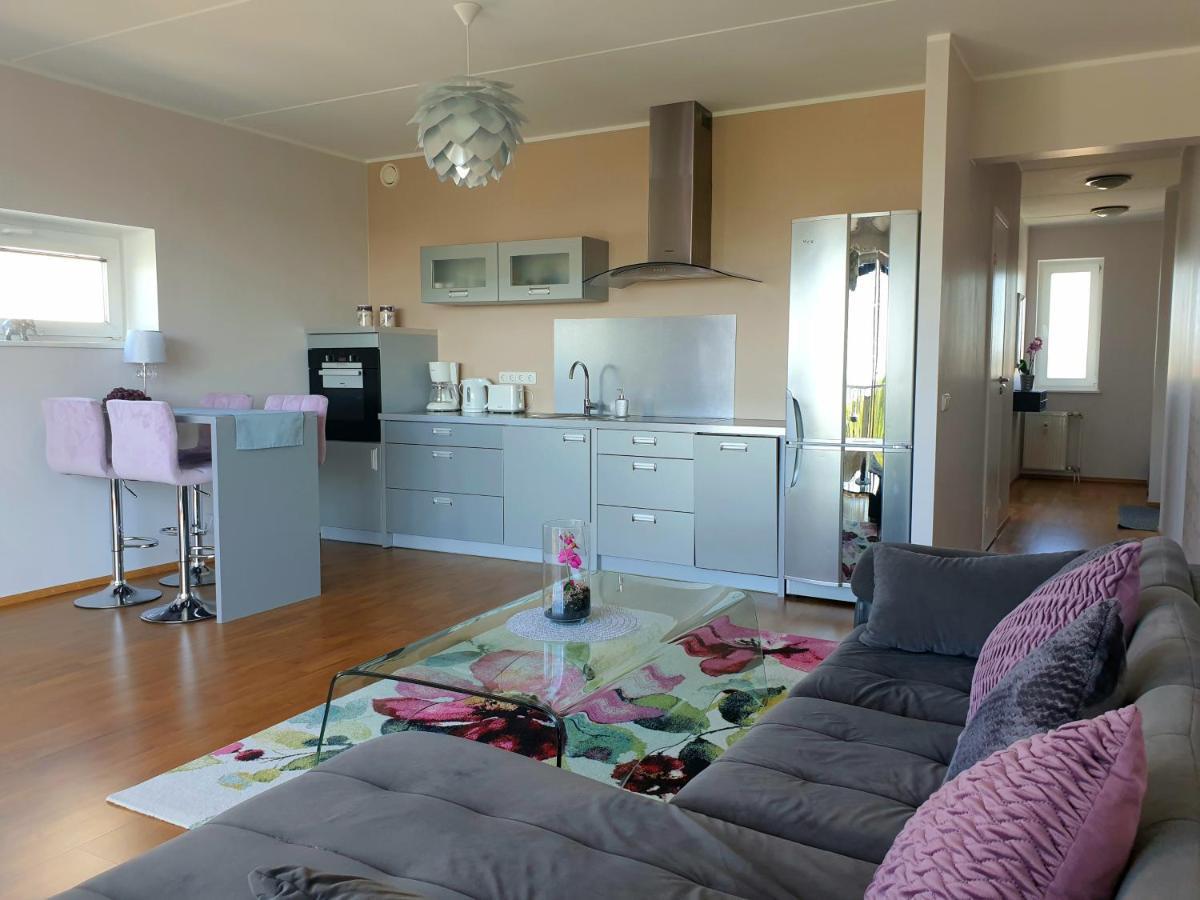 Seaview Apartment Parnawa Zewnętrze zdjęcie